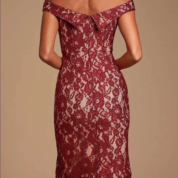 Lulu’s off the shoulder Red and Cream dress- Small - Picture 2 of 5